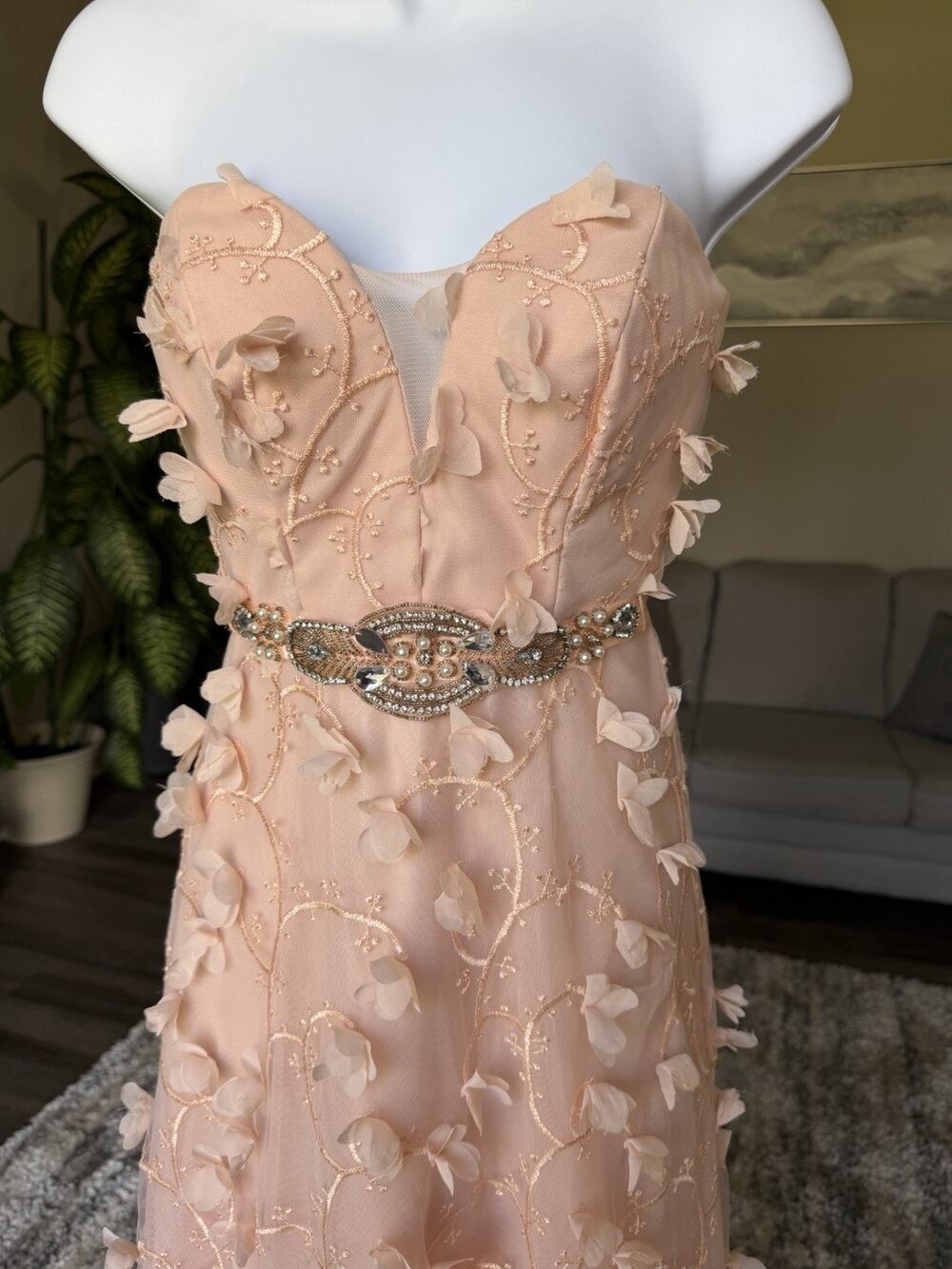 Say Yes To Prom Strapless Peach Dress Embellished Belt Women’s Size 0 Long-1073